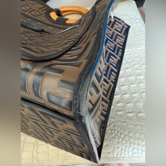 Fendi‎ Black and Brown Tote with Iconic Monogram - Picture 14 of 16